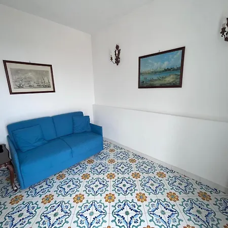 A Due Passi Dal Centro Igea 3* Capri