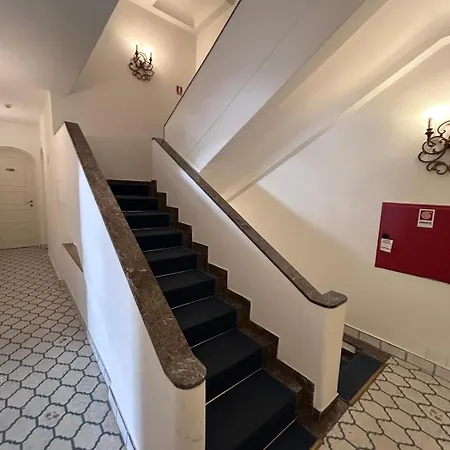 A Due Passi Dal Centro Igea Apart-hotel Capri