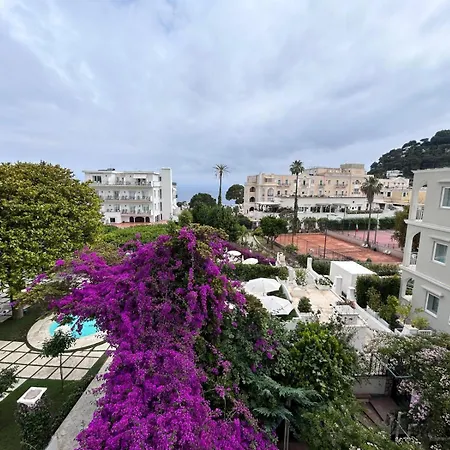 Hotel apartamentowy A Due Passi Dal Centro Igea 3*